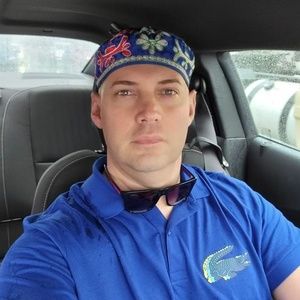 Meet your Posher, Luisito